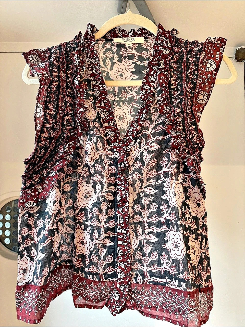 Sea New York Floral Ruffle Blouse in Black & Red XS